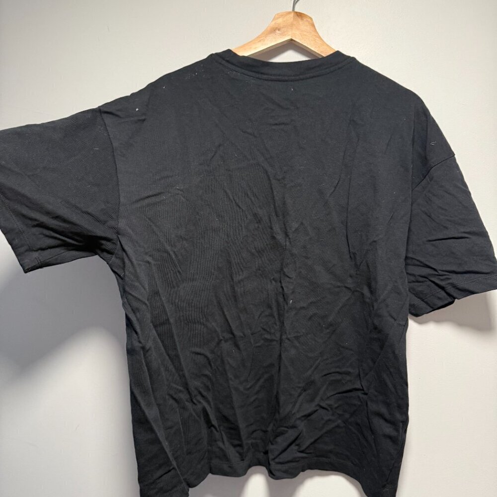 The Nike Tee Oversized Fit Small Black - Picture 4 of 4